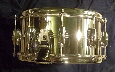 Slingerland chrome over brass 6.5 x 14 snare drum